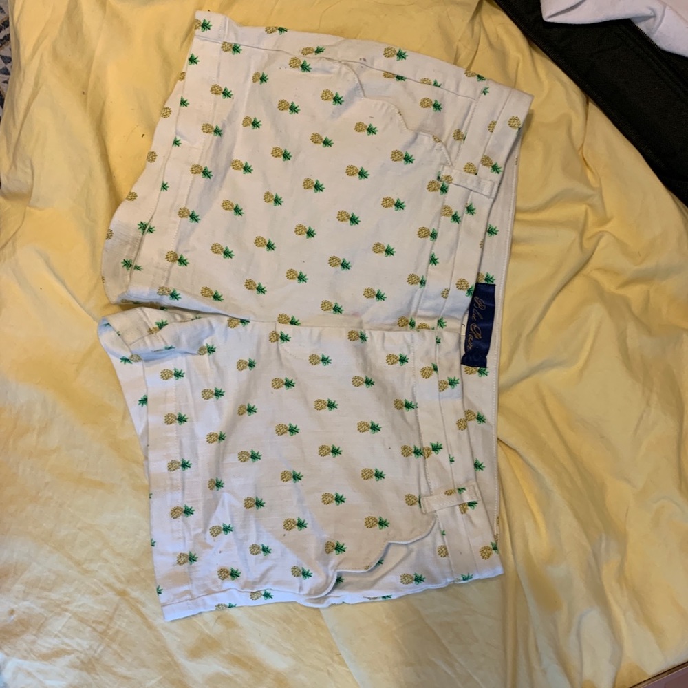 pineapple shorts!